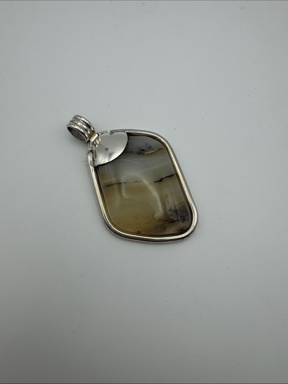 950 Silver Dendritic Agate Pendant in Beige and Gray